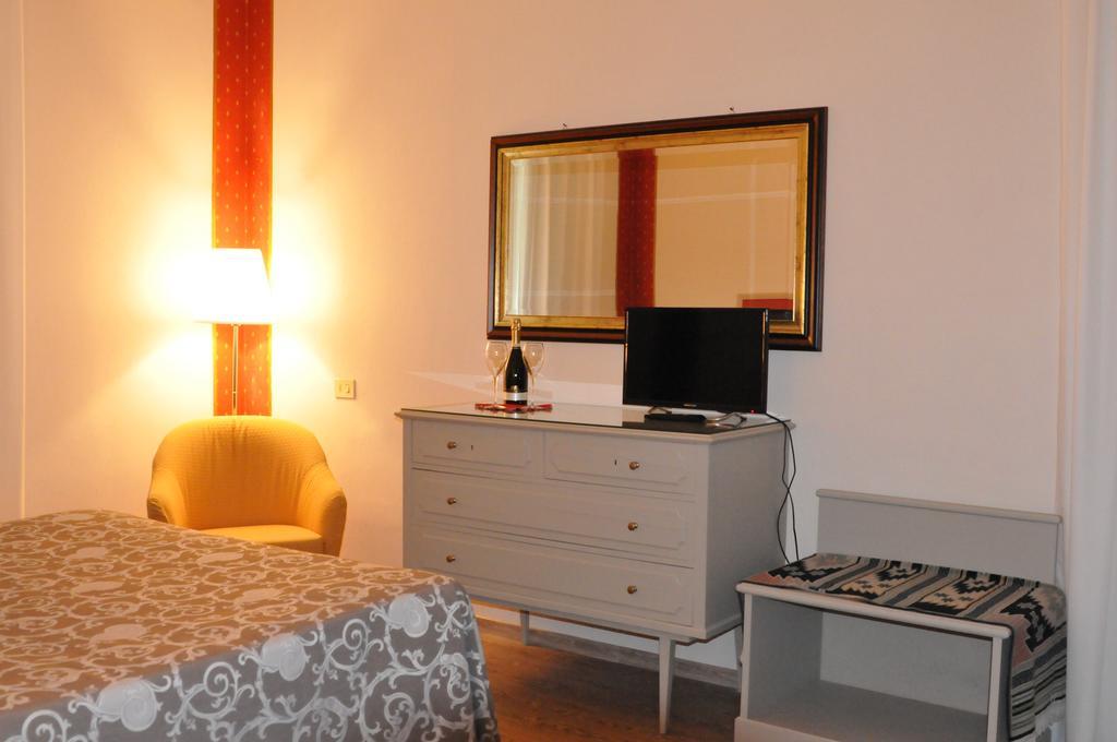 Hotel Stipino Lucca Pokoj fotografie